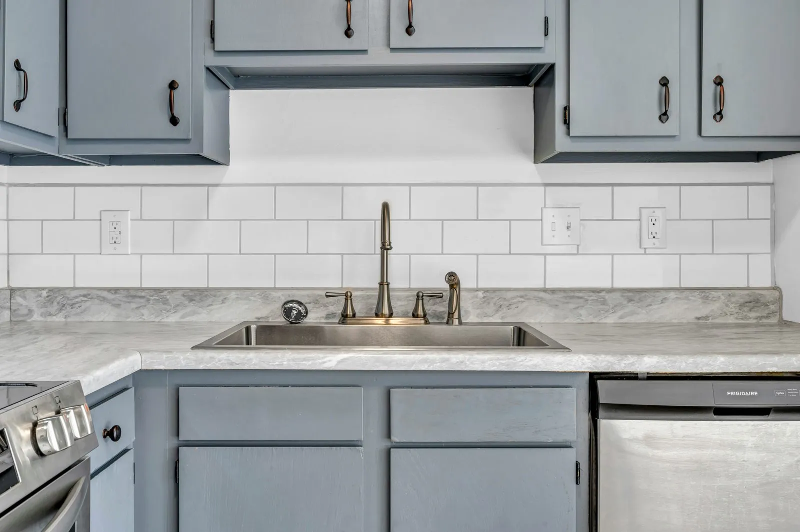 Finished backsplash